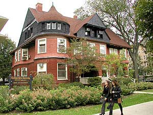 Photo of the 1810-12 Chicago Avenue